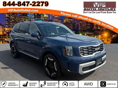 Used 2024 Kia Telluride S w/ S Sunroof Package