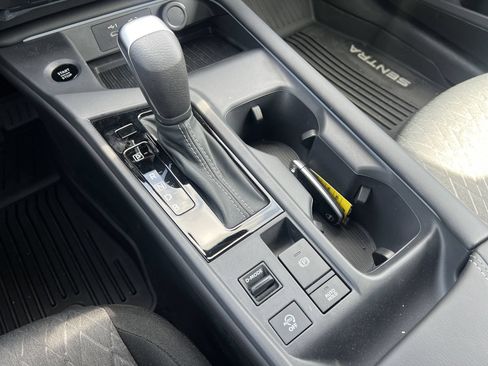 New 2026 Nissan Sentra SV w/ SV Convenience Package FWD image 8