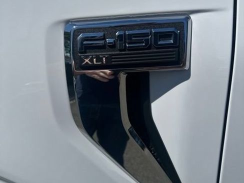 Used 2023 Ford F150 XLT w/ Trailer Tow Package AWD/4WD image 9