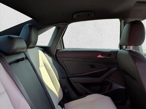 Used 2021 Volkswagen Jetta FWD image 20