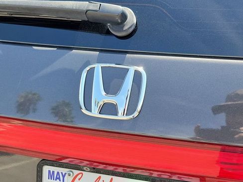 Used 2016 Honda Odyssey Touring Elite image 31