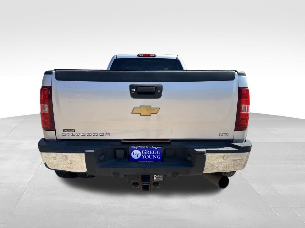 Used 2013 Chevrolet Silverado 3500 LTZ w/ LTZ Plus Package AWD/4WD image 5
