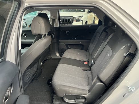 Used 2025 Hyundai Ioniq 5 SE image 23
