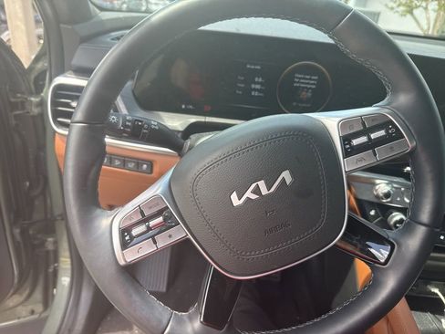 Certified 2025 Kia Telluride SX Prestige X-Line image 6