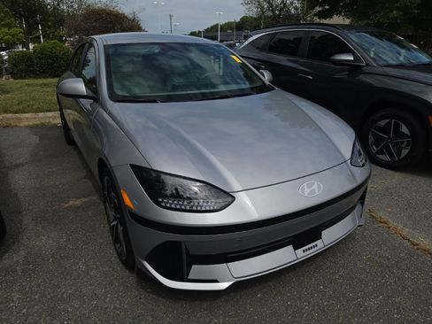 Used 2024 Hyundai Ioniq 6 SEL RWD image 2