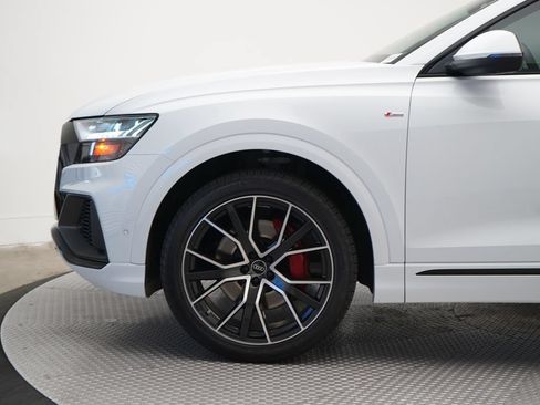 Used 2022 Audi Q8 Premium Plus AWD/4WD image 2