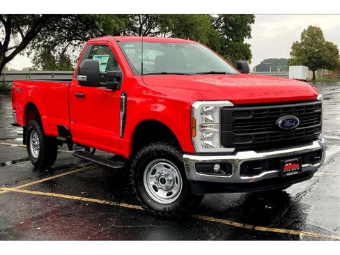 New 2026 Ford F250 XL w/ XL Off-Road Package image 2