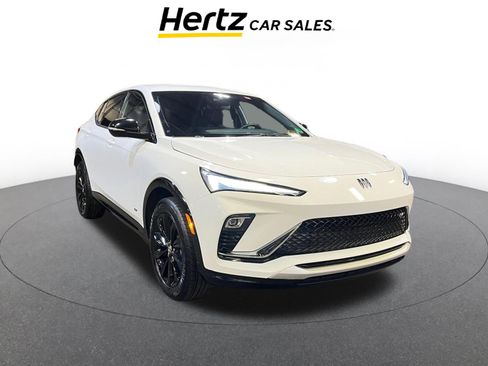 Used 2025 Buick Envista Sport Touring image 1