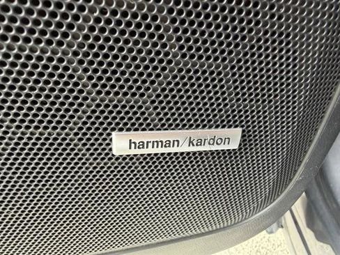 Used 2022 Subaru Ascent Limited image 28