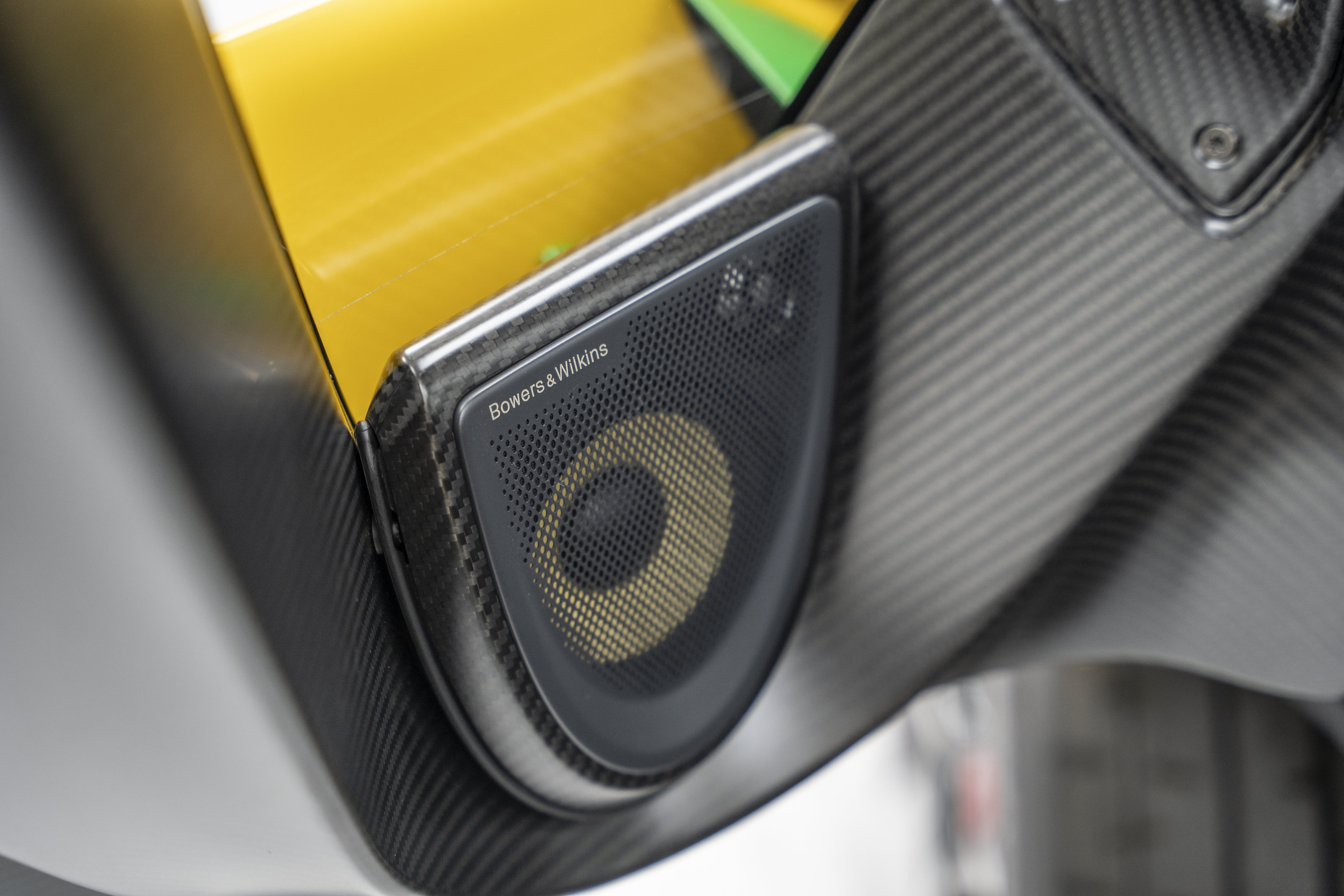 Used 2019 McLaren Senna RWD image 37