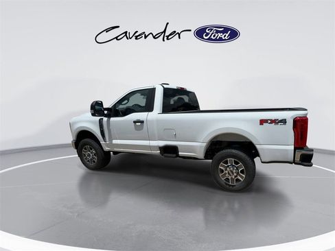 New 2025 Ford F350 XLT w/ FX4 Off-Road Package AWD/4WD image 6