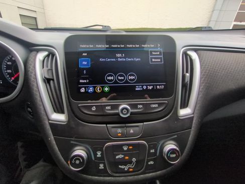 Used 2024 Chevrolet Malibu RS FWD image 29