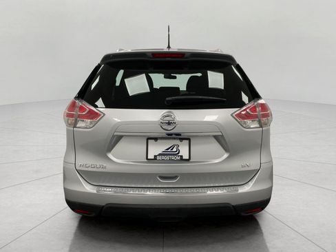 Used 2015 Nissan Rogue SV FWD image 5