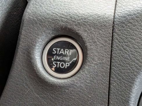 Used 2024 Nissan Frontier SV AWD/4WD image 30