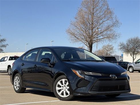 Certified 2024 Toyota Corolla LE image 2