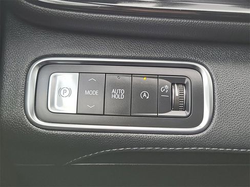 Used 2026 Buick Enclave Preferred image 18