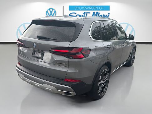 Used 2024 BMW X5 sDrive40i w/ Parking Assistance Package RWD image 7