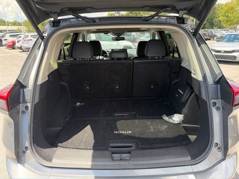 Used 2025 Nissan Rogue SL w/ SL Premium Package FWD image 21