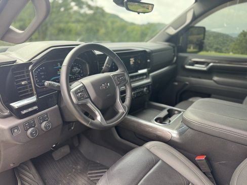 Used 2024 Chevrolet Silverado 2500 LTZ w/ LTZ Plus Package AWD/4WD image 13