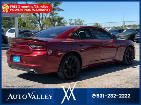 Used 2020 Dodge Charger SXT w/ Blacktop Package RWD image 7