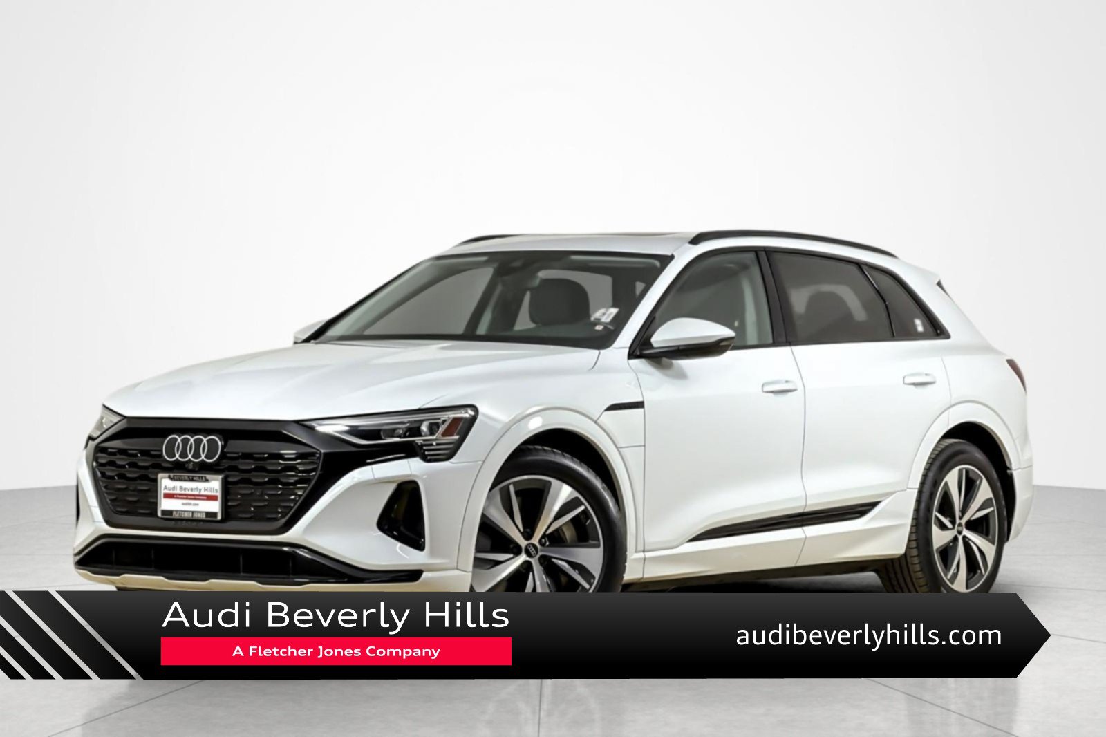 Used 2024 Audi Q8 e-tron Premium AWD/4WD image 1