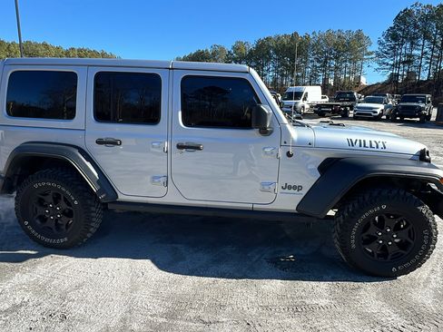 Used 2023 Jeep Wrangler Unlimited image 7