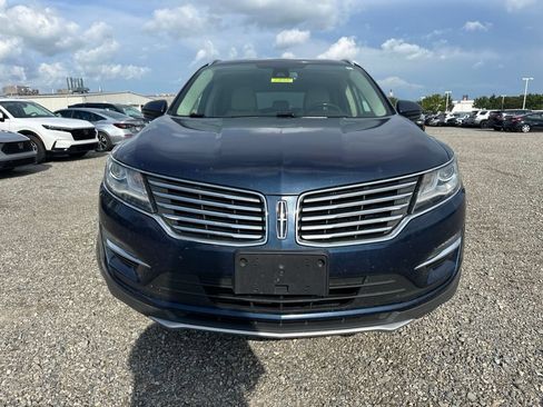 Used 2017 Lincoln MKC Select w/ Select Plus Package AWD/4WD image 2