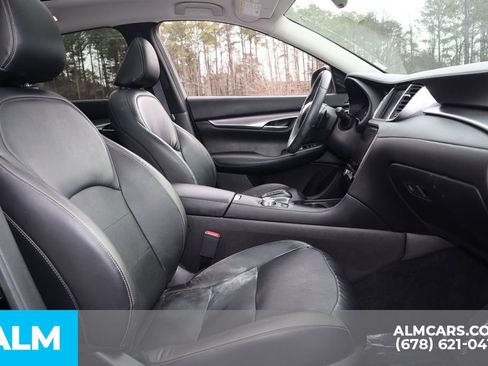 Used 2023 INFINITI QX50 Luxe w/ Accent Package image 27