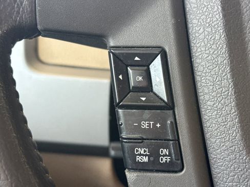 Used 2011 Ford F150 Lariat w/ Lariat Chrome Pkg RWD image 23