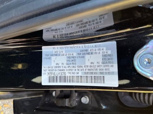 Used 2020 MAZDA MAZDA3 Sedan image 11