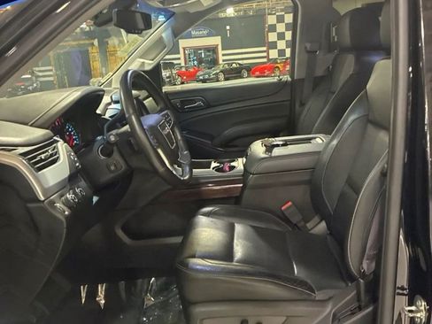 Used 2017 GMC Yukon SLT w/ Open Road Package AWD/4WD image 4