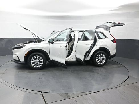 Used 2023 Honda CR-V LX image 43