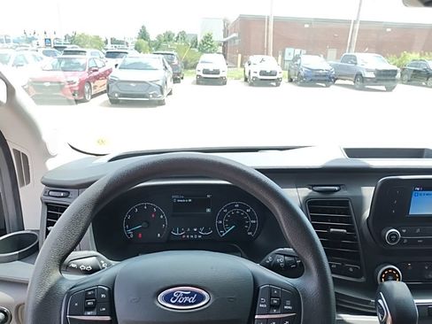 Used 2025 Ford Transit 250 148 Medium Roof Extended AWD image 9