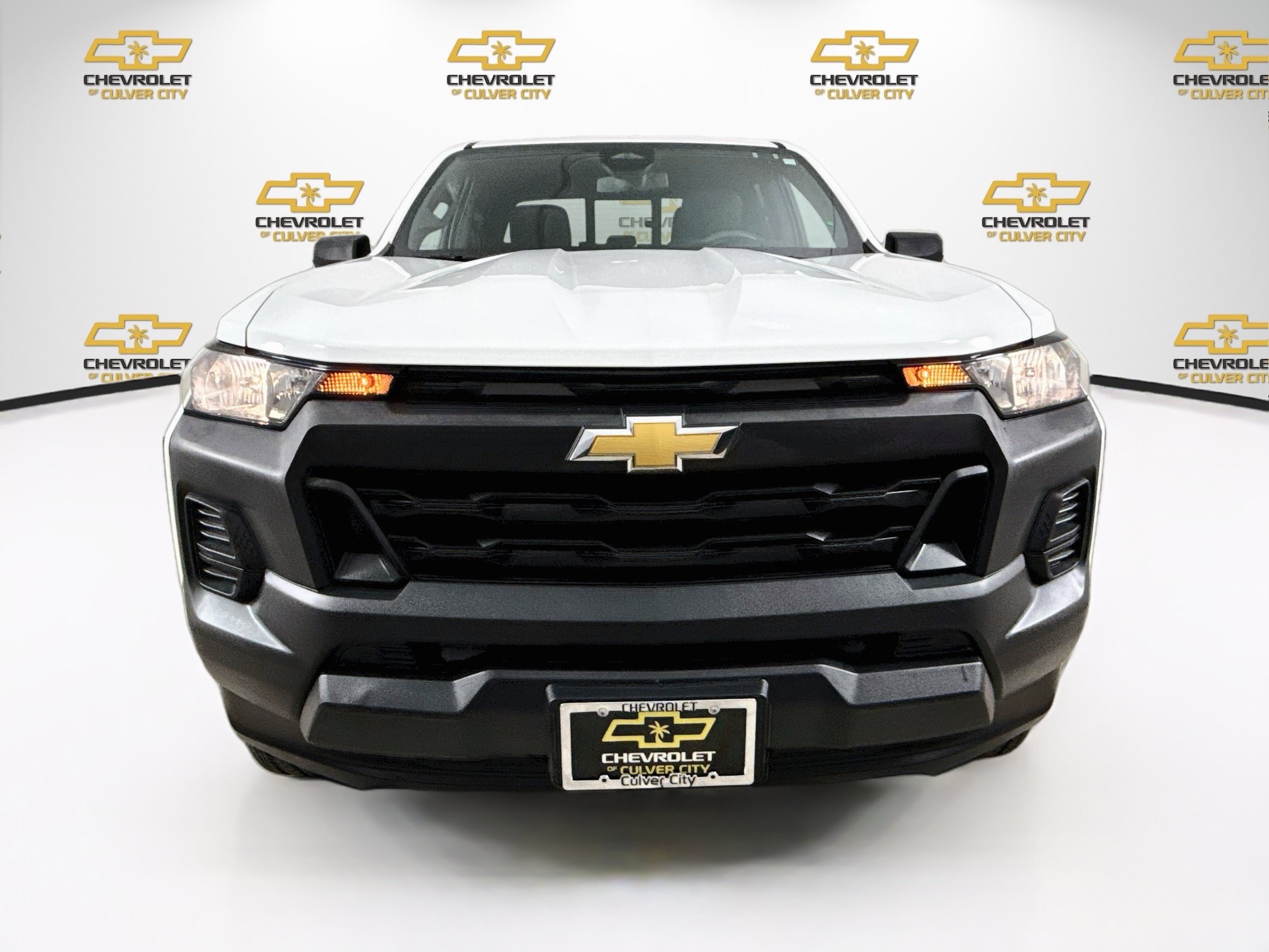 Used 2023 Chevrolet Colorado W/T w/ WT Convenience Package RWD image 2
