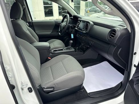 Used 2023 Toyota Tacoma SR AWD/4WD image 10