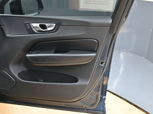 Used 2024 Volvo XC60 B5 Plus w/ Protection Package Premier AWD/4WD image 36