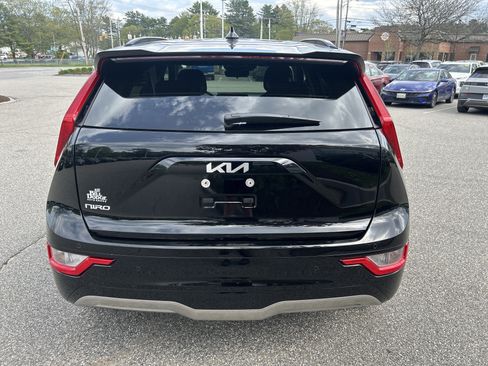 Used 2024 Kia Niro Wind FWD image 6
