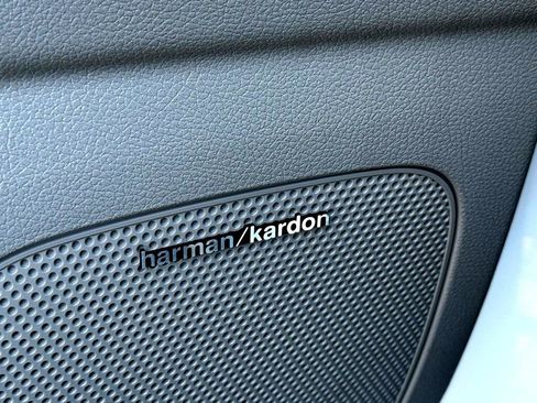 Used 2022 Kia Sportage EX w/ EX Technology Package image 20