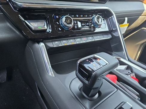 New 2026 GMC Sierra 1500 Denali w/ Denali Reserve Package AWD/4WD image 14