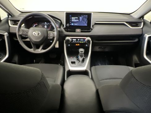 Used 2024 Toyota RAV4 LE AWD/4WD image 22