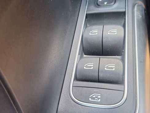 Used 2025 Mercedes-Benz GLA 35 AMG 4MATIC image 19