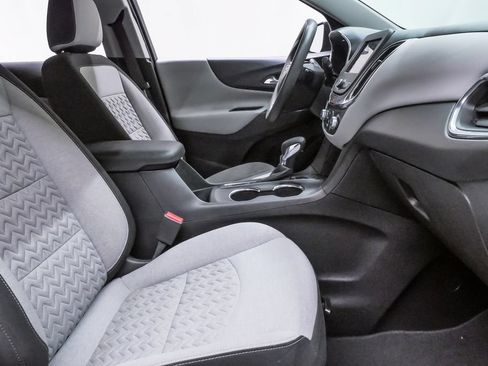 Used 2022 Chevrolet Equinox LS w/ LS Convenience Package FWD image 13