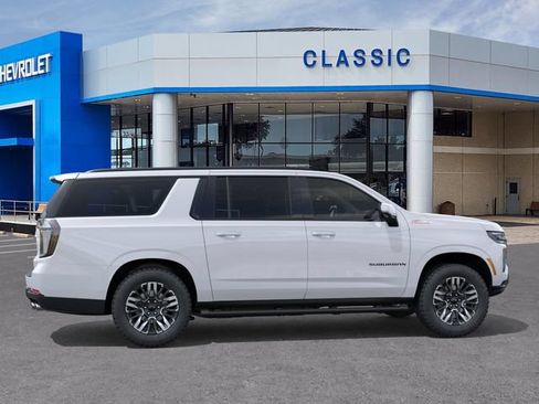 New 2026 Chevrolet Suburban Z71 w/ Comfort Package AWD/4WD image 5