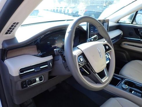 Used 2023 Lincoln Corsair Grand Touring w/ Equipment Group 301A image 15