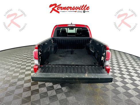 Used 2023 Toyota Tacoma Limited image 29