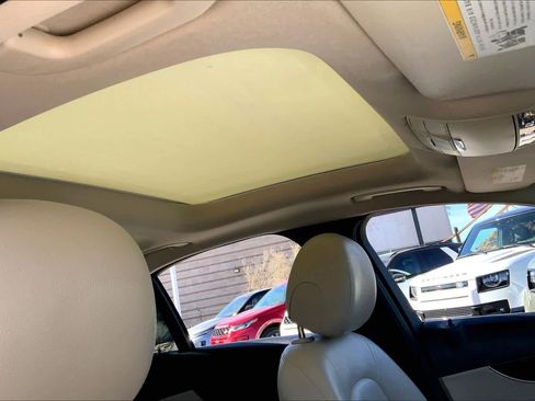 Used 2018 Mercedes-Benz C 300 Sedan w/ Premium Package image 12