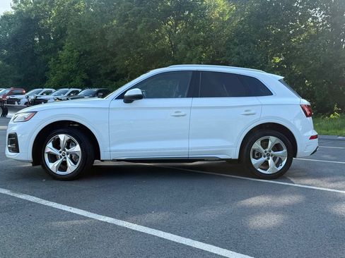 Used 2021 Audi Q5 2.0T Premium Plus w/ Premium Plus Package AWD/4WD image 3