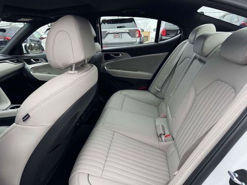 Used 2023 Genesis G70 2.0T w/ Sport Prestige Package image 9