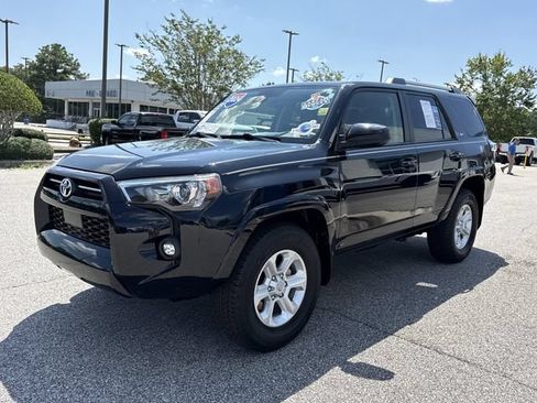 Used 2024 Toyota 4Runner SR5 RWD image 7