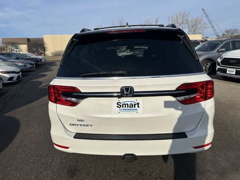 Certified 2024 Honda Odyssey EX-L image 6